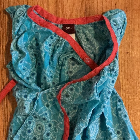 Tea Collection Floral Cotton Wrap Neck Flutter Sleeve Romper 3-6 months - Picture 3 of 7